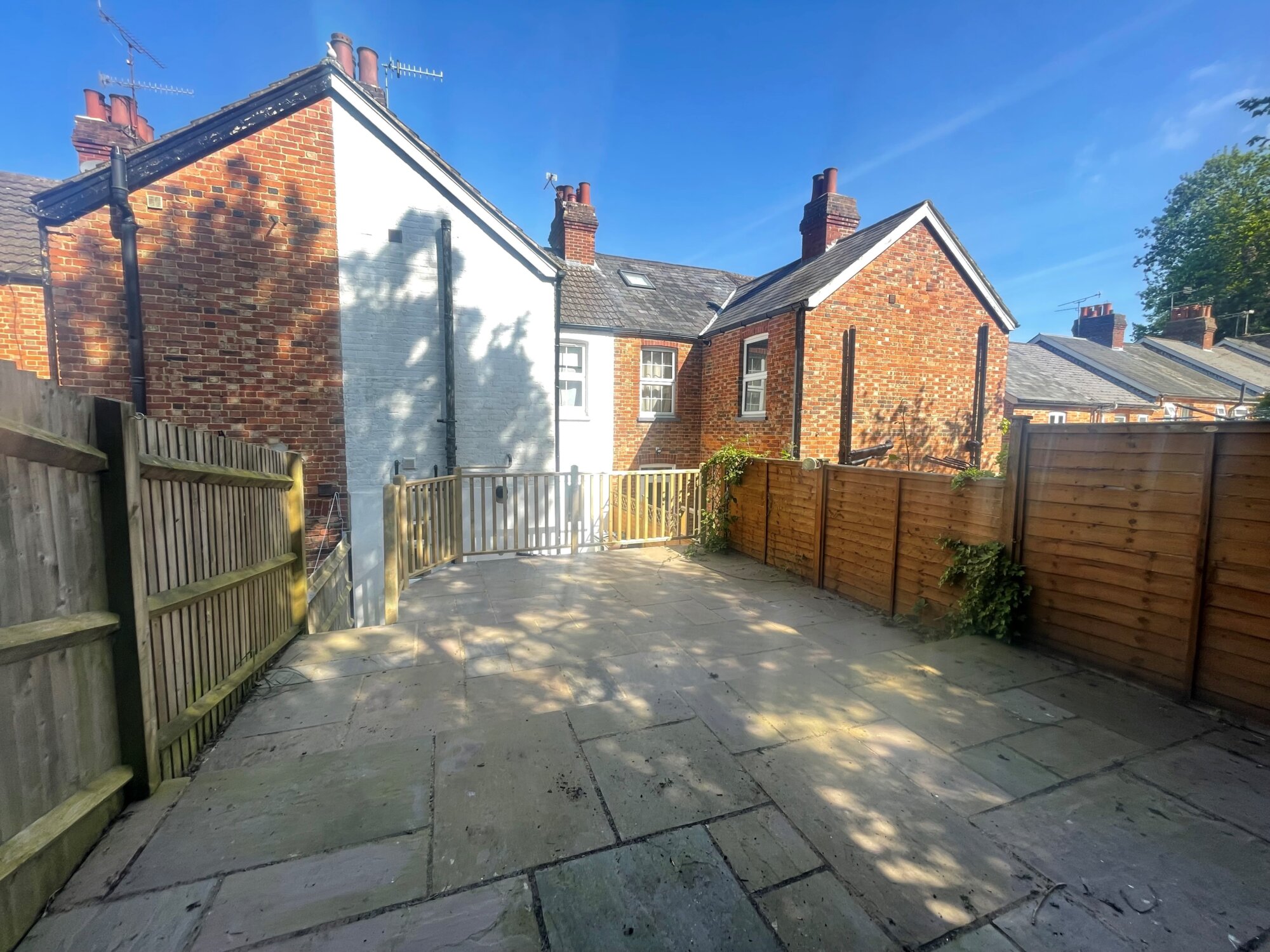 Woodside Road, Rusthall - Alexandre Boyes